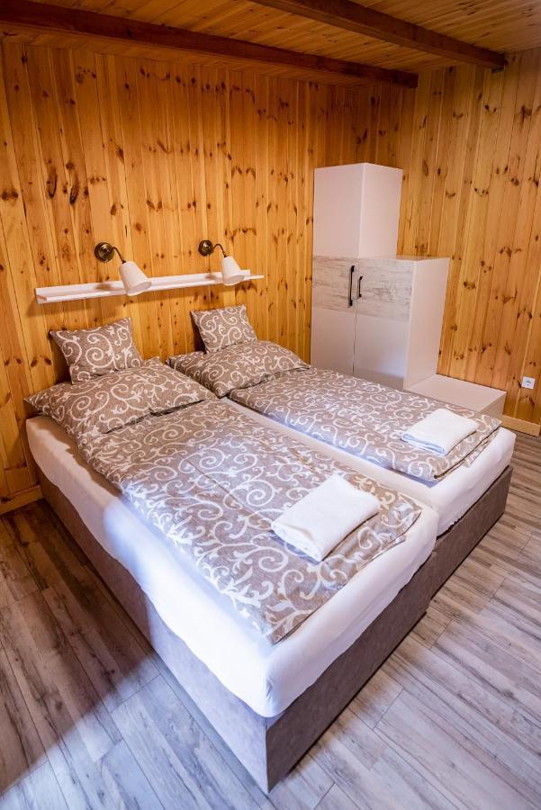 Volcz Csaladi Birtok Guest house *